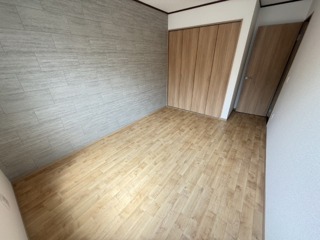 サニーコートⅡの洋室|ゆったりした洋室です