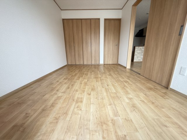 サニーコートⅡの寝室|ゆとりの広さです