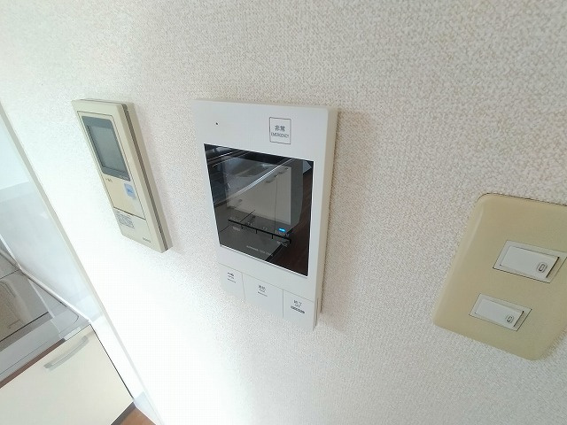 ドゥエル須磨浦のセキュリティ|TV付インターフォン