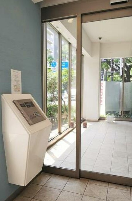 ルリオン府中駅前LELION府中駅前のエントランス