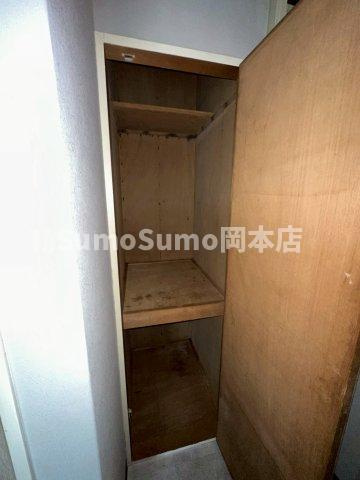 ドムールコスモス甲南町の収納|たっぷりとした収納スペースです