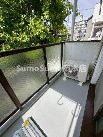 ドムールコスモス甲南町のバルコニー|バルコニーからの眺めを楽しみながら食事をしませんか
