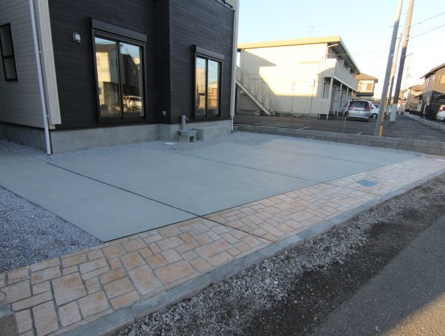 月々１１万円台～　新築戸建　川越市石原町2丁目の駐車場|カースペース3台可