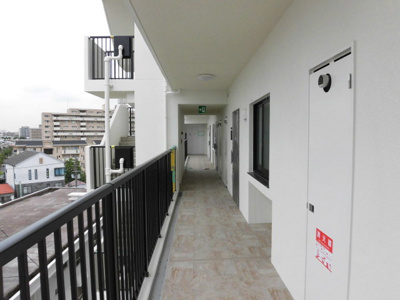 【エントランス】 | BANK | 共用部の廊下です