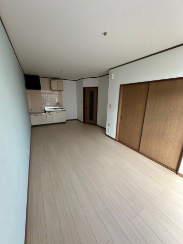 メゾンドシェルの居間・リビング