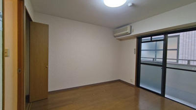 【寝室】 | クリヨン千里北