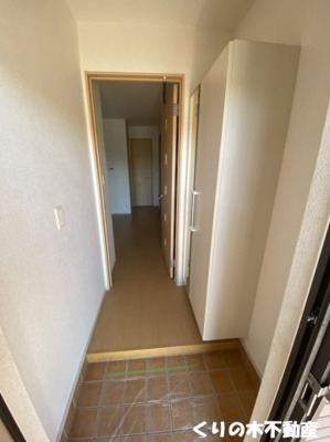 【玄関】 | ブローテ | 反転タイプのお部屋の写真です（現況を優先致します）