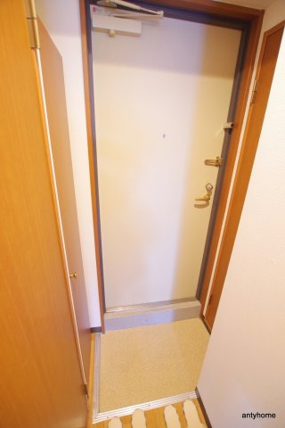 ＡＤ天神橋　仲介手数料無料の玄関
