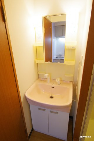 ＡＤ天神橋　仲介手数料無料の洗面所