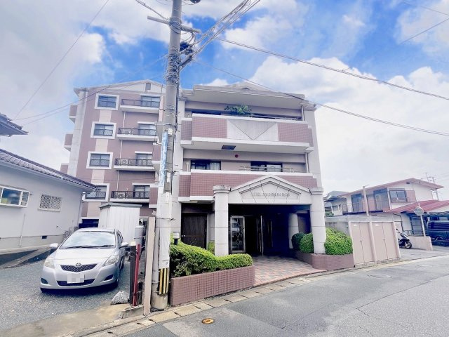 コアマンション老司の外観