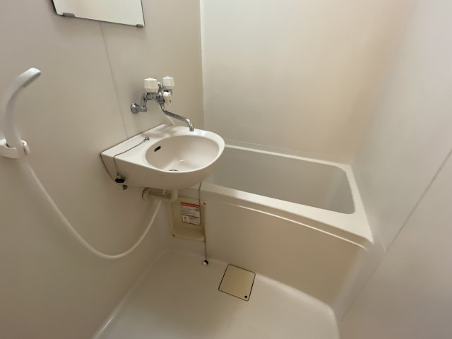 丸萬一番館の浴室