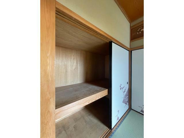 河内町一戸建の収納|一階和室押入れです
