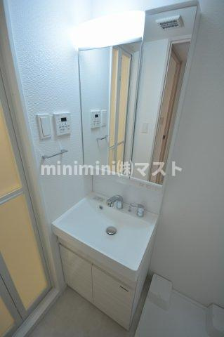 S-RESIDENCE難波大国町Tresの洗面所