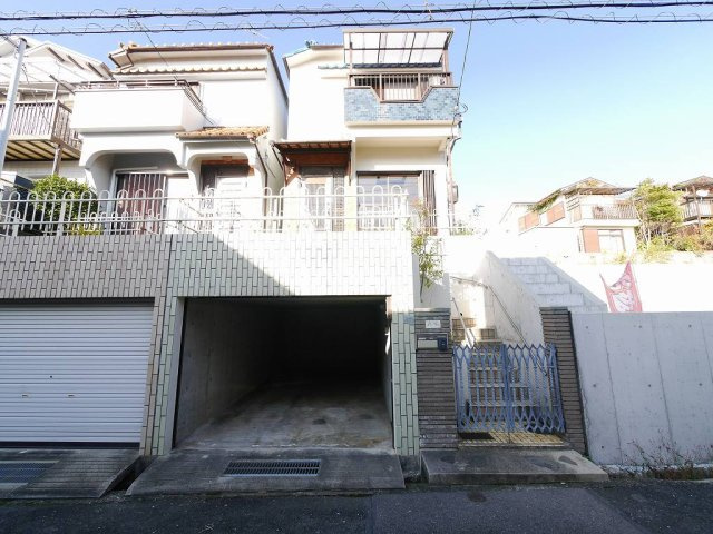 鈴蘭台北町5丁目戸建の外観