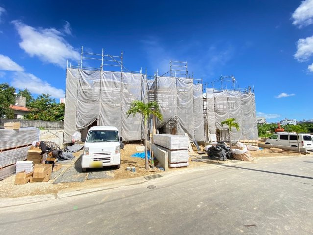 Heartful Town Okinawa　M号棟の前面道路含む現地写真