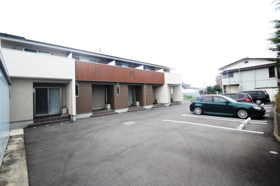 【駐車場】 | ヴィラクレセント