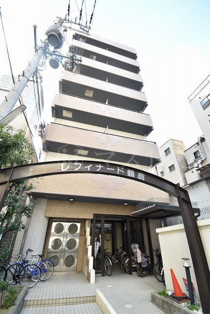 コスモリード大阪本町の外観