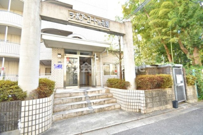 【エントランス】 | ラ・ボアコートin花園