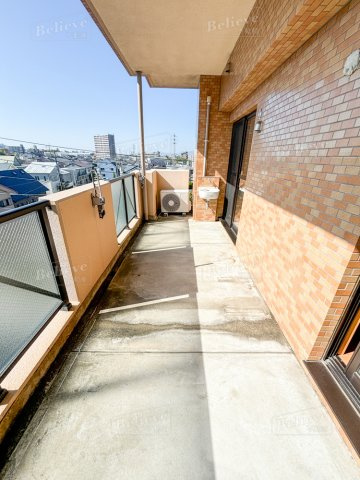 グラン・クリュ山川のバルコニー|陽当たり良好なバルコニーです♪