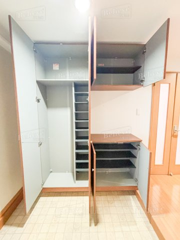 グラン・クリュ山川の内装