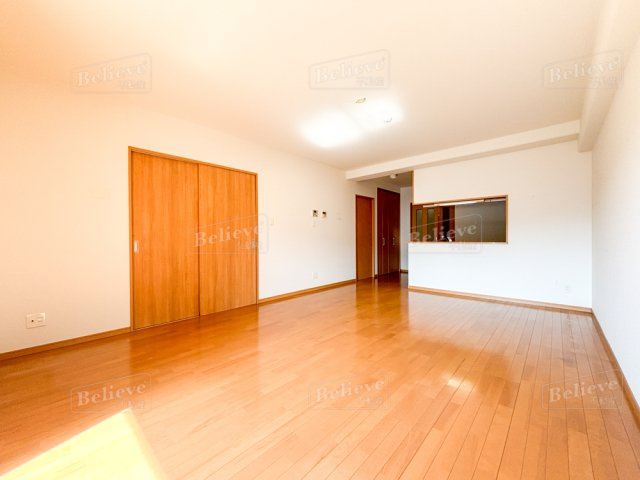 グラン・クリュ山川の居間・リビング|18.5帖の広いリビング★