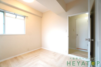 【内装】 | 洋室５帖