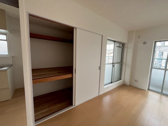 サンシャイン西芦屋の居間・リビング