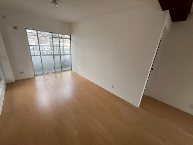 サンシャイン西芦屋の居間・リビング