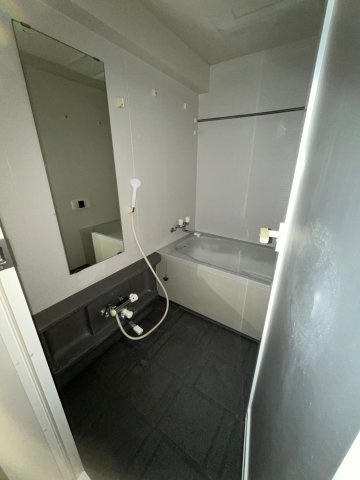 ファミール天神橋グリーンアベニューの浴室