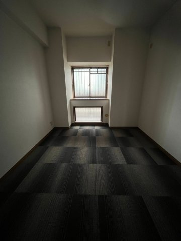 ファミール天神橋グリーンアベニューの居間・リビング