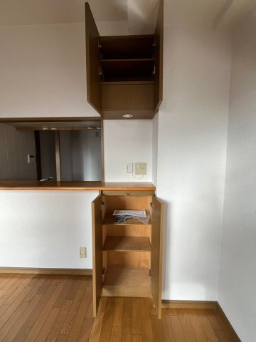 ファミール天神橋グリーンアベニューの収納