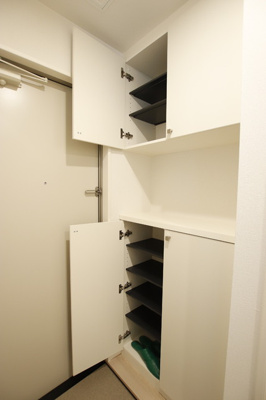 シューズボックス