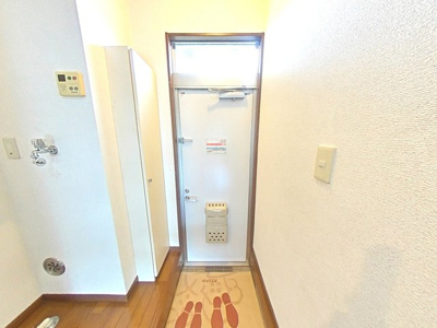 下駄箱収納付き！