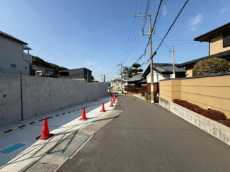 【前面道路含む現地写真】 | 前面道路北側　幅員は4.4ｍです！