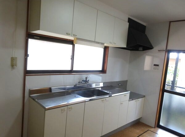 緑区曽根１丁目貸家のキッチン