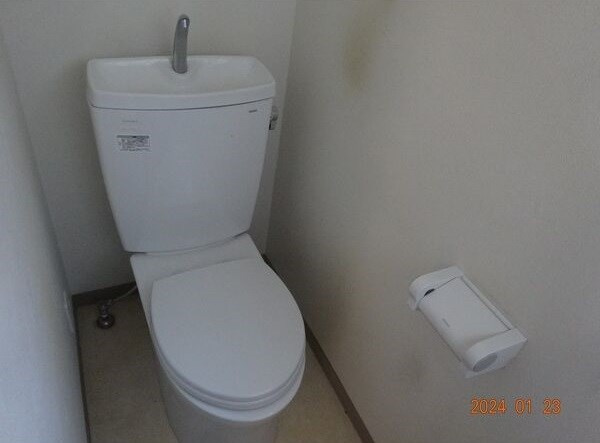 緑区曽根１丁目貸家のトイレ