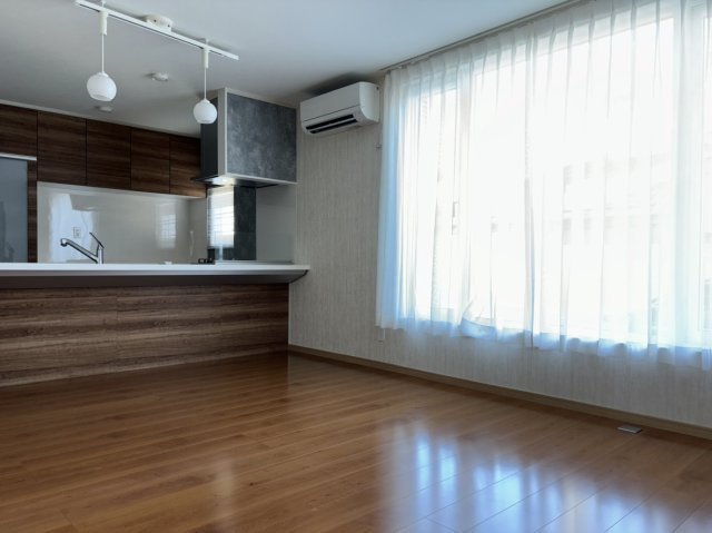 【居間・リビング】 | 未入居戸建　北見市とん田東町４７７番２１