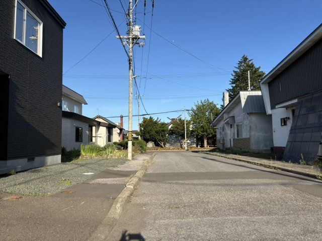 【前面道路含む現地写真】 | 未入居戸建　北見市とん田東町４７７番２１