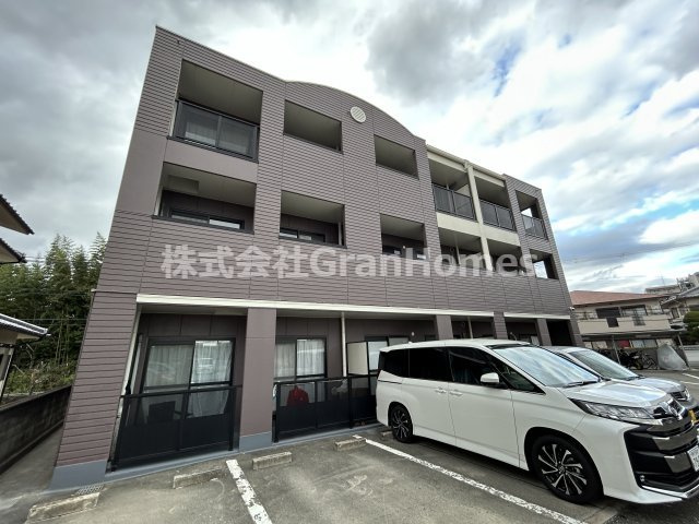 神戸市西区伊川谷町有瀬の賃貸マンションの外観