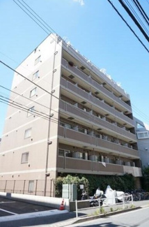 【外観】 | 鉄筋コンクリート造のがっちりとした建物。