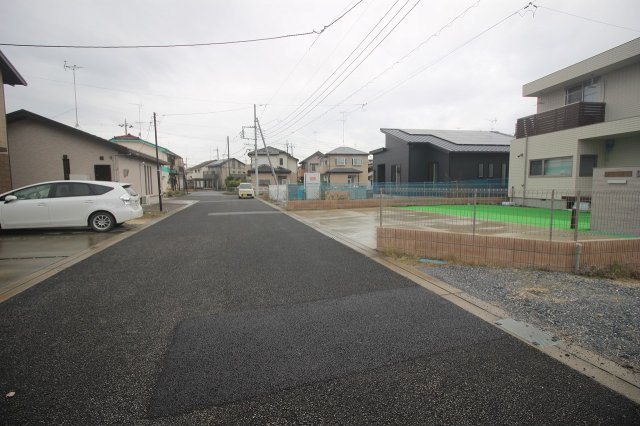 小山市間々田　区画2の前面道路含む現地写真|南側道路（2024年11月撮影）