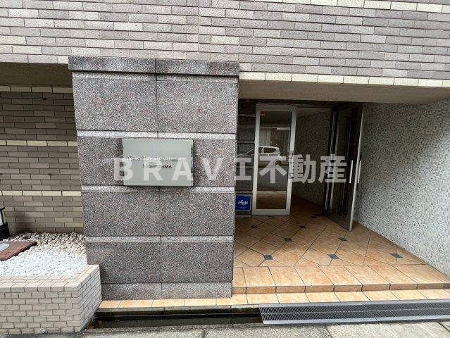ニューシティアパートメンツ西天満　BRAVI不動産のエントランス|【ニューシティアパートメンツ西天満】エントランスです