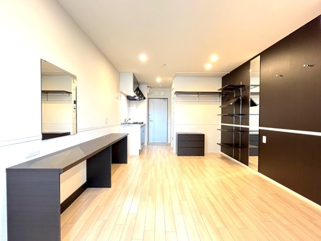 ウエストウイングⅤの居間・リビング