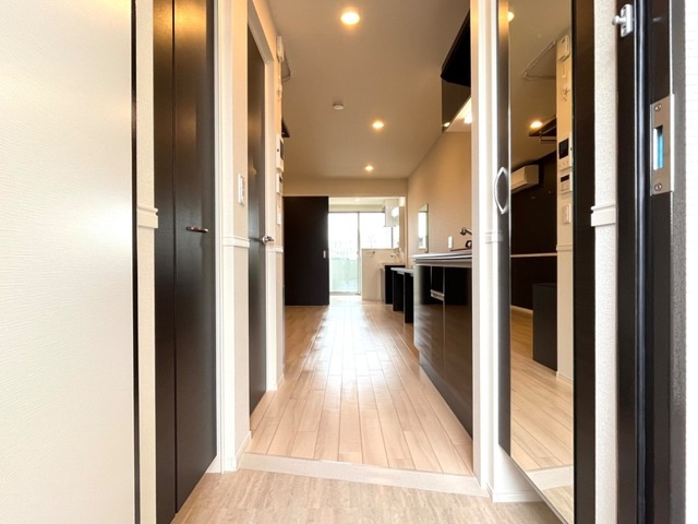 ウエストウイングⅤの玄関
