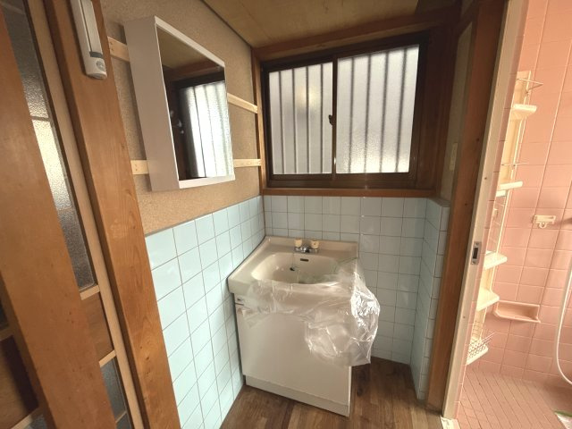 大津区恵美酒町1丁目IH戸建の洗面所