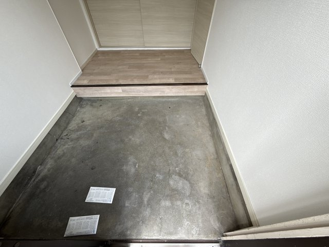 新町KＴ戸建平屋の玄関