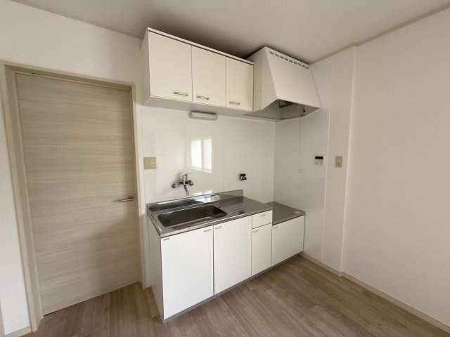 新町KＴ戸建平屋のキッチン