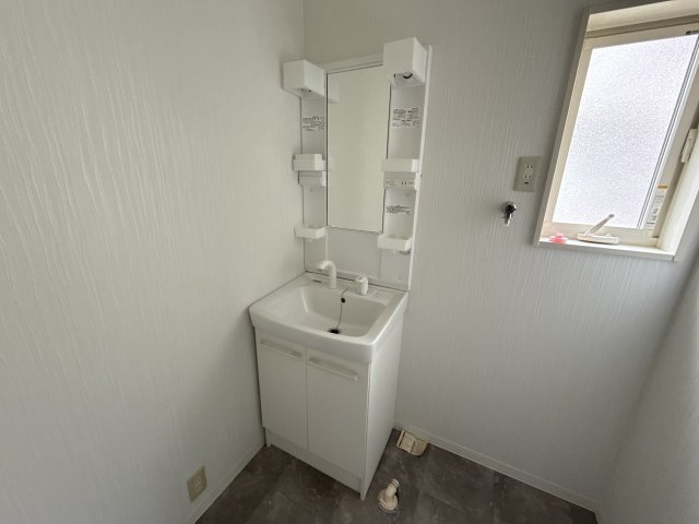 新町KＴ戸建平屋の洗面所