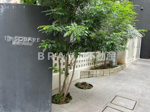 メインステージ西天満T's SQUARE　BRAVI不動産のエントランス|【メインステージ西天満T's SQUARE】清潔なエントランスです