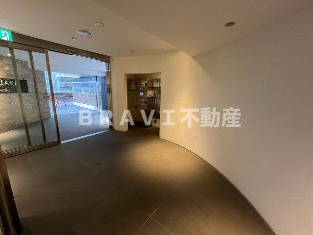 メインステージ西天満T's SQUARE　BRAVI不動産のロビー|【メインステージ西天満T's SQUARE】清潔なロビーです